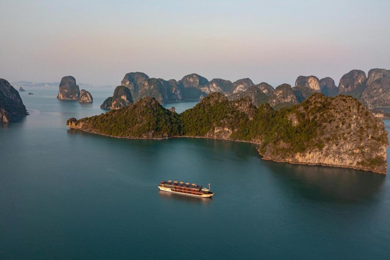 Hotel Nostalgia Halong Cruise Ha Long Exterior foto