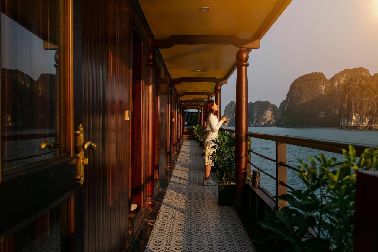 Hotel Nostalgia Halong Cruise Ha Long Exterior foto