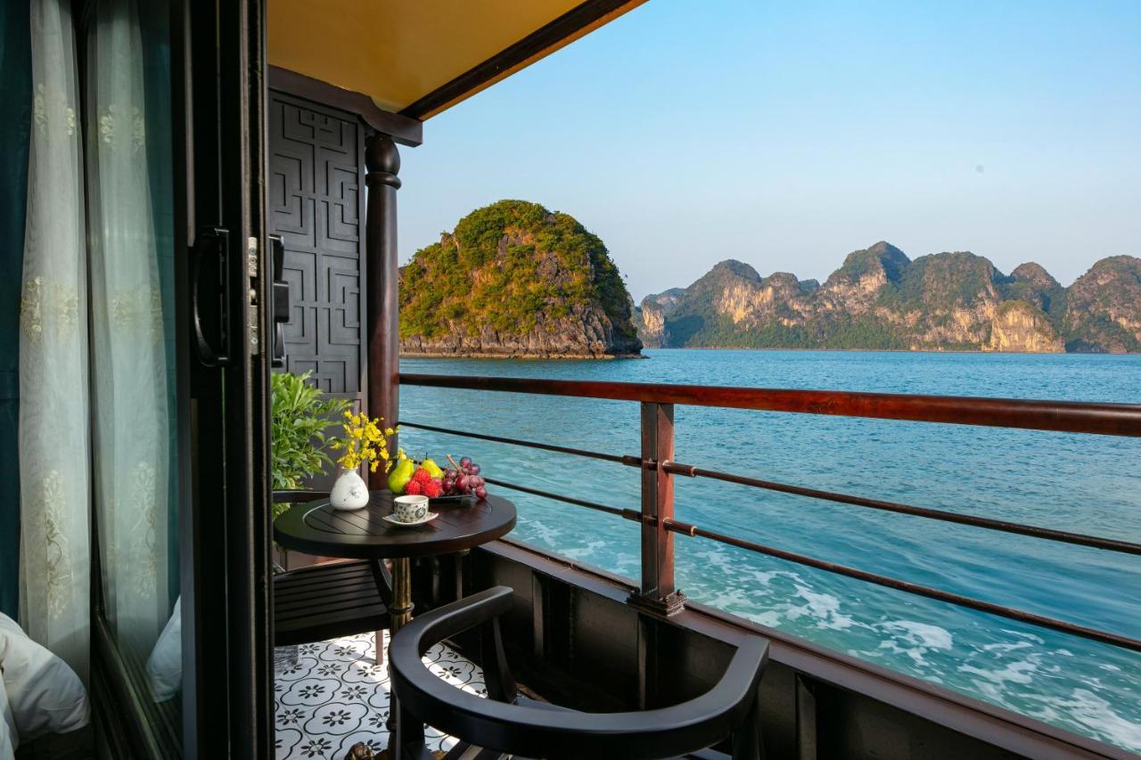 Hotel Nostalgia Halong Cruise Ha Long Exterior foto