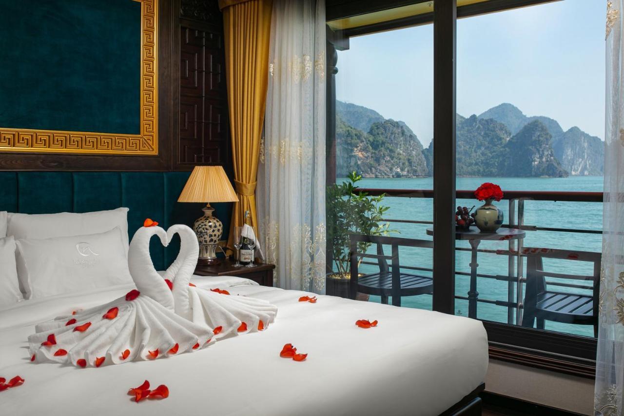 Hotel Nostalgia Halong Cruise Ha Long Exterior foto
