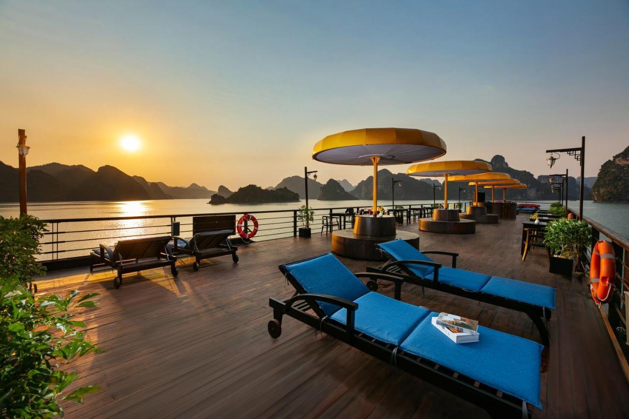 Hotel Nostalgia Halong Cruise Ha Long Exterior foto
